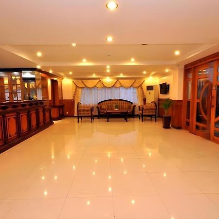 Jun Yue Hotel Phnom Penh Exterior foto