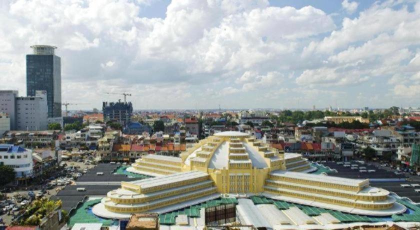 Jun Yue Hotel Phnom Penh Exterior foto