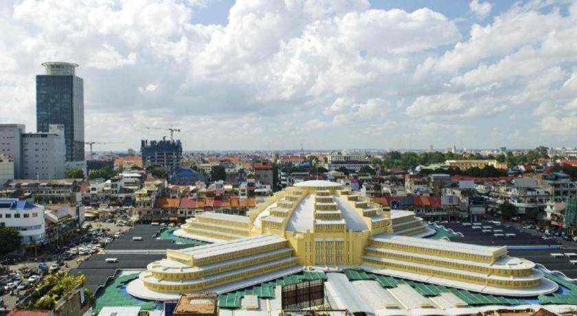 Jun Yue Hotel Phnom Penh Exterior foto